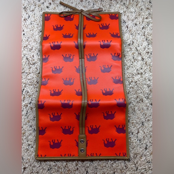 Stella & Dot jewelry case orange with Elephant Design - Picture 4 of 10